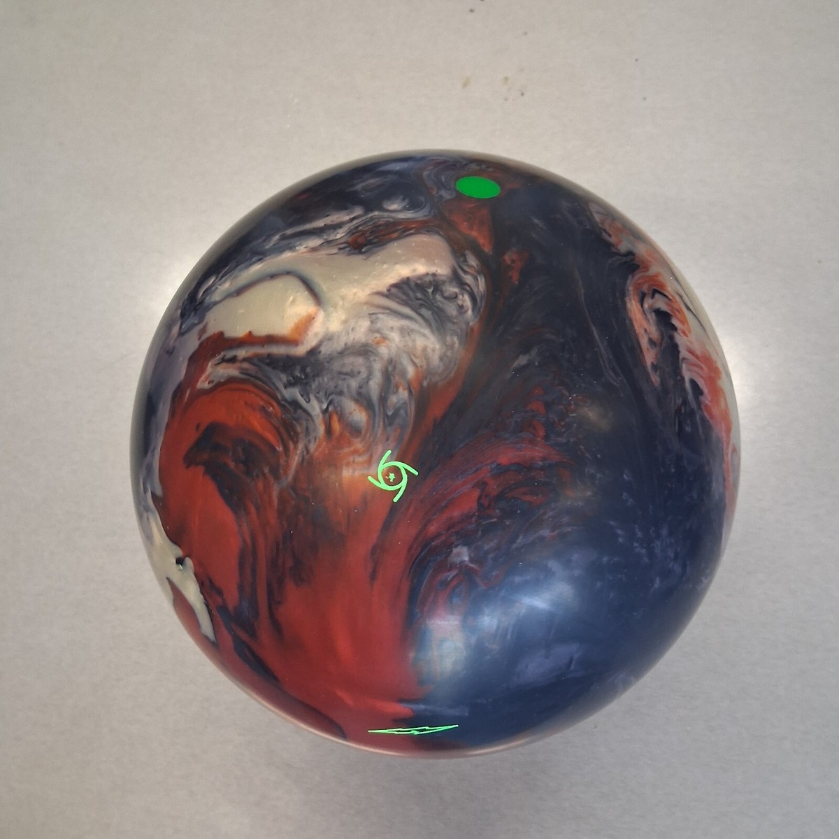15lb Storm Omega Crux Pearl Reactive Premium Bowling Ball