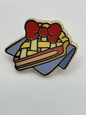 PALM Disney LE 300 Princess Royal Treats Mini Micro Snow White Pie Pin G5