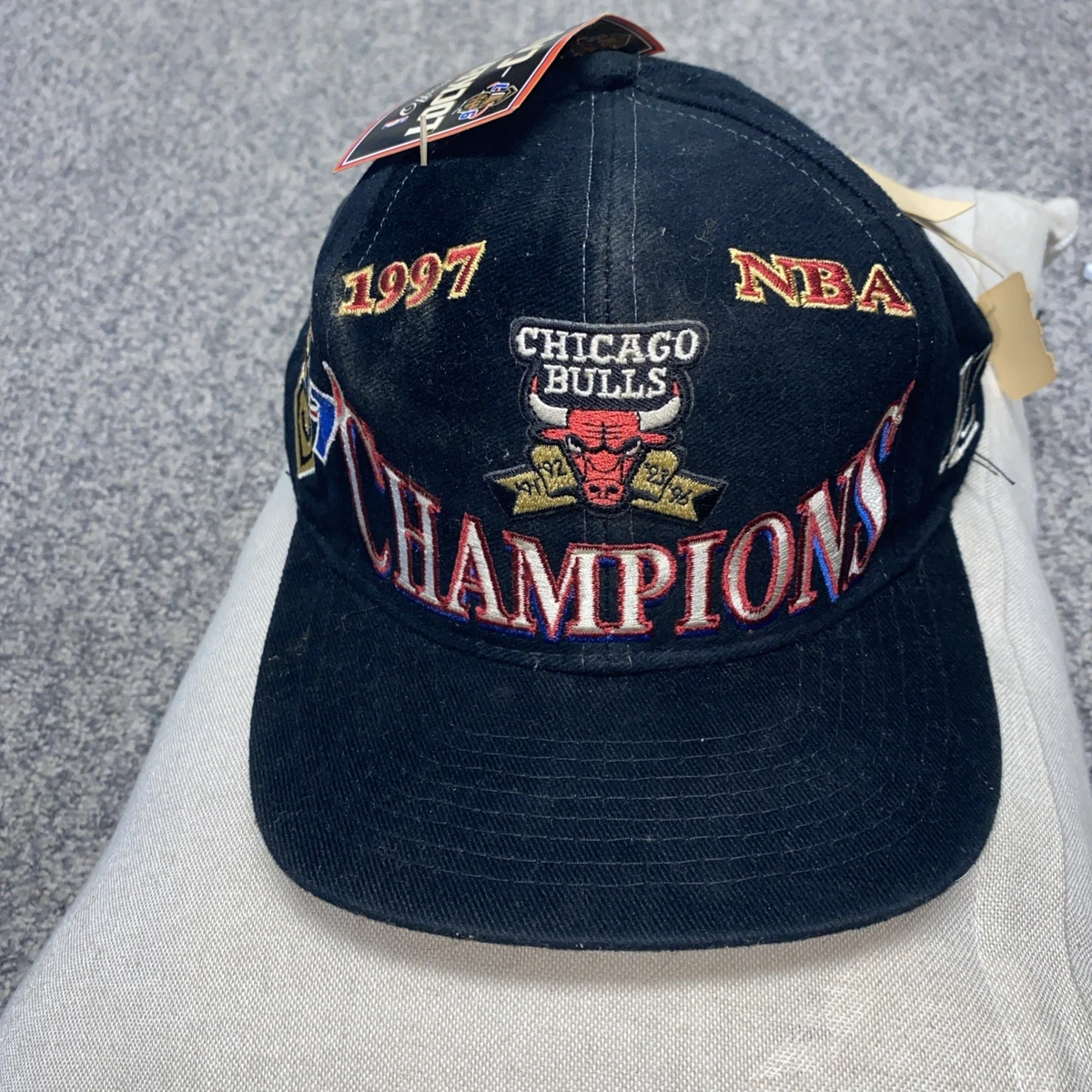 Preços baixos em Finais da NBA Chicago Bulls NBA Fan Boné, Chapéus