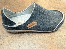 Taos Woolderness Charcoal Wool Slip On Comfort Shoes Women s US 9 EU 39
