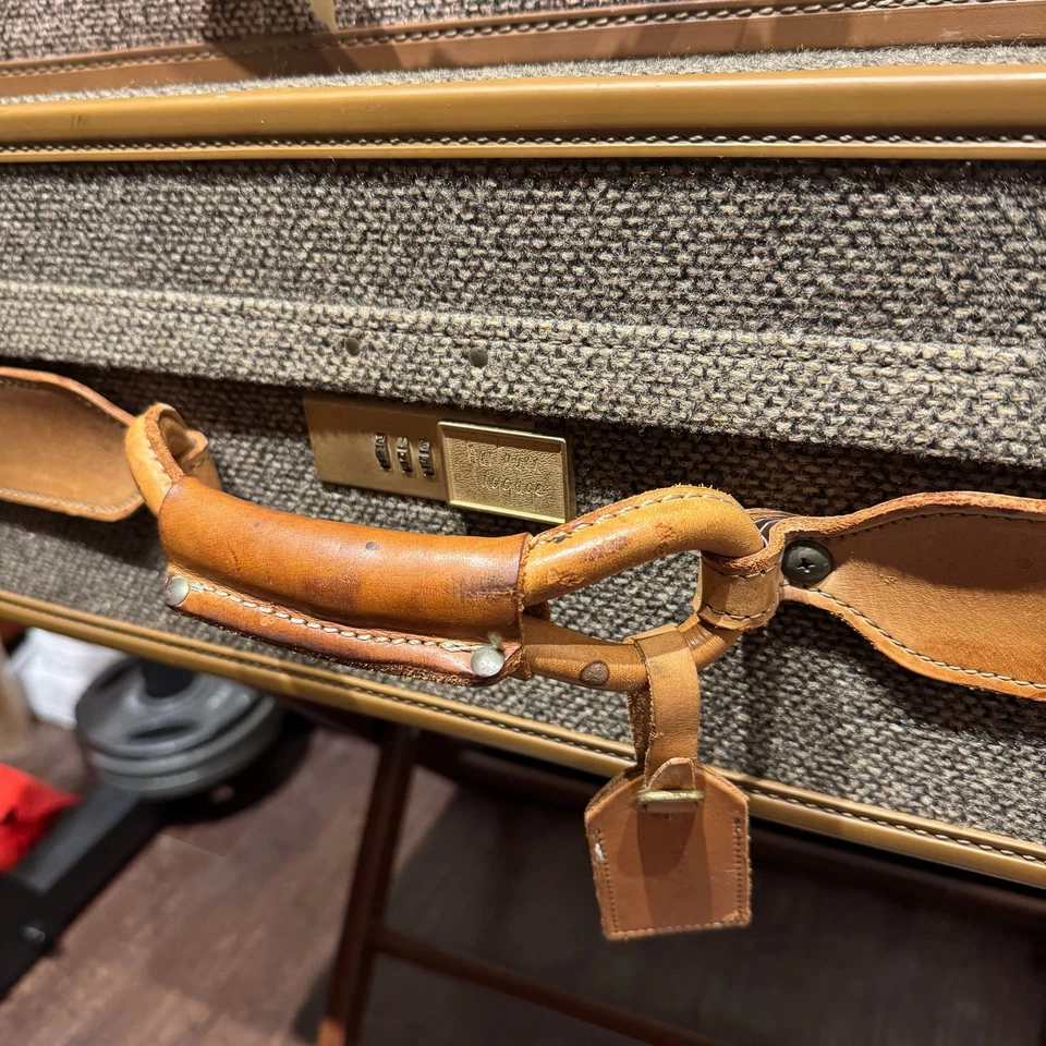 Hartmann Luggage Tweed Paisley Vintage Medium And Large Set W/ Stand - Image 2 of 4