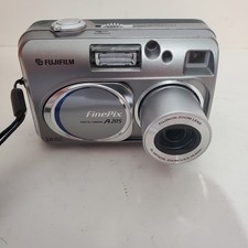 Fujifilm Finepix A205 Digital Camera 2.0 MP FOR PARTS