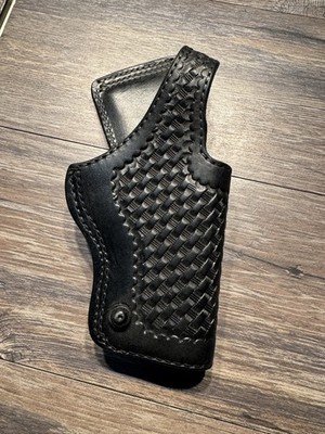 Hoyt  Holster for a S&W Model 4006 New Great