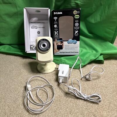 D-Link DCS-932L Wireless Network CCTV Video Camera, HD Day/Night Remote Viewing