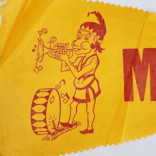 Vintage MIDWESTERN STATE INDIANS Yellow Mini Pennant with Native Mascot Logo - Picture 2 of 6