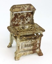 Vintage Champion No. 545 Cast Iron Doll Furniture Miniature Daisy Oven Stove