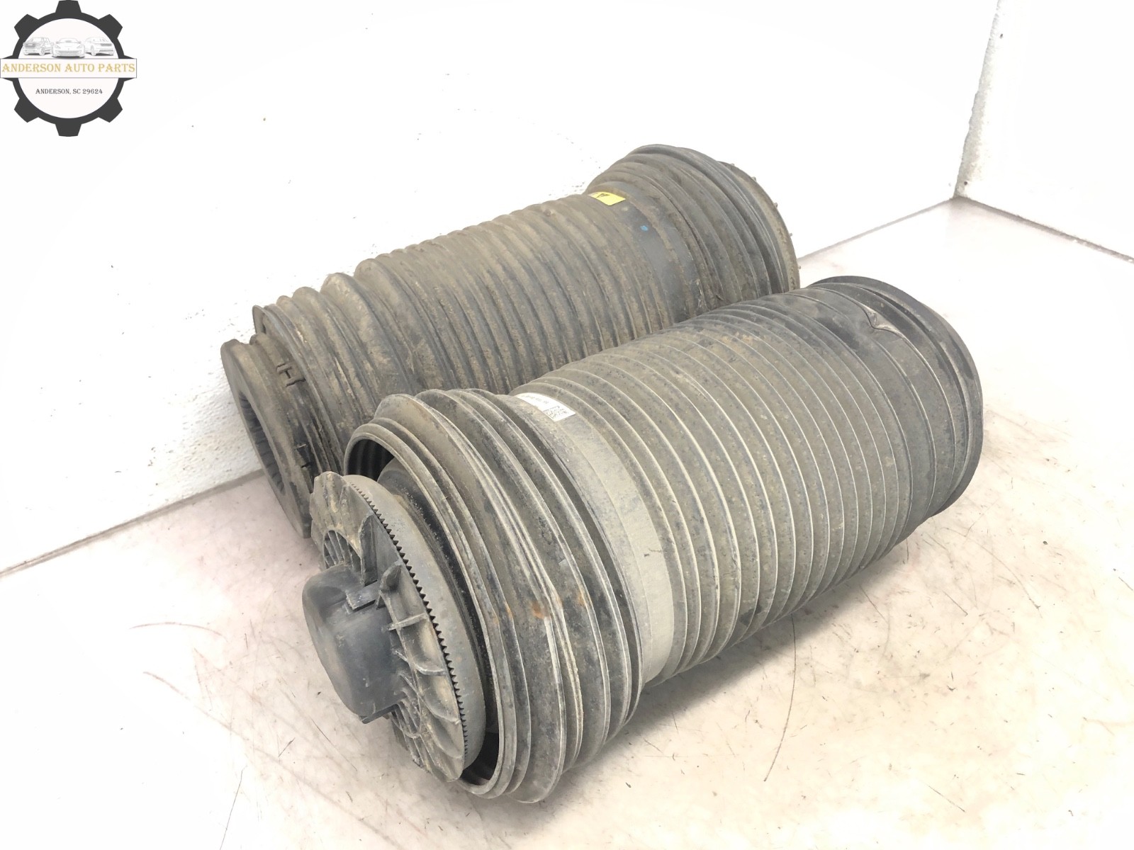 2017-2020 MASERATI LEVANTE REAR SUSPENSION AIR SPRING LEFT & RIGHT OEM