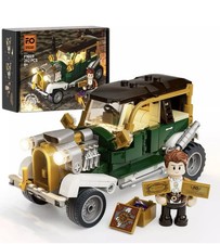 Funwhole Steampunk Vintage Car F9019 Building Set – Winter Industrial Display