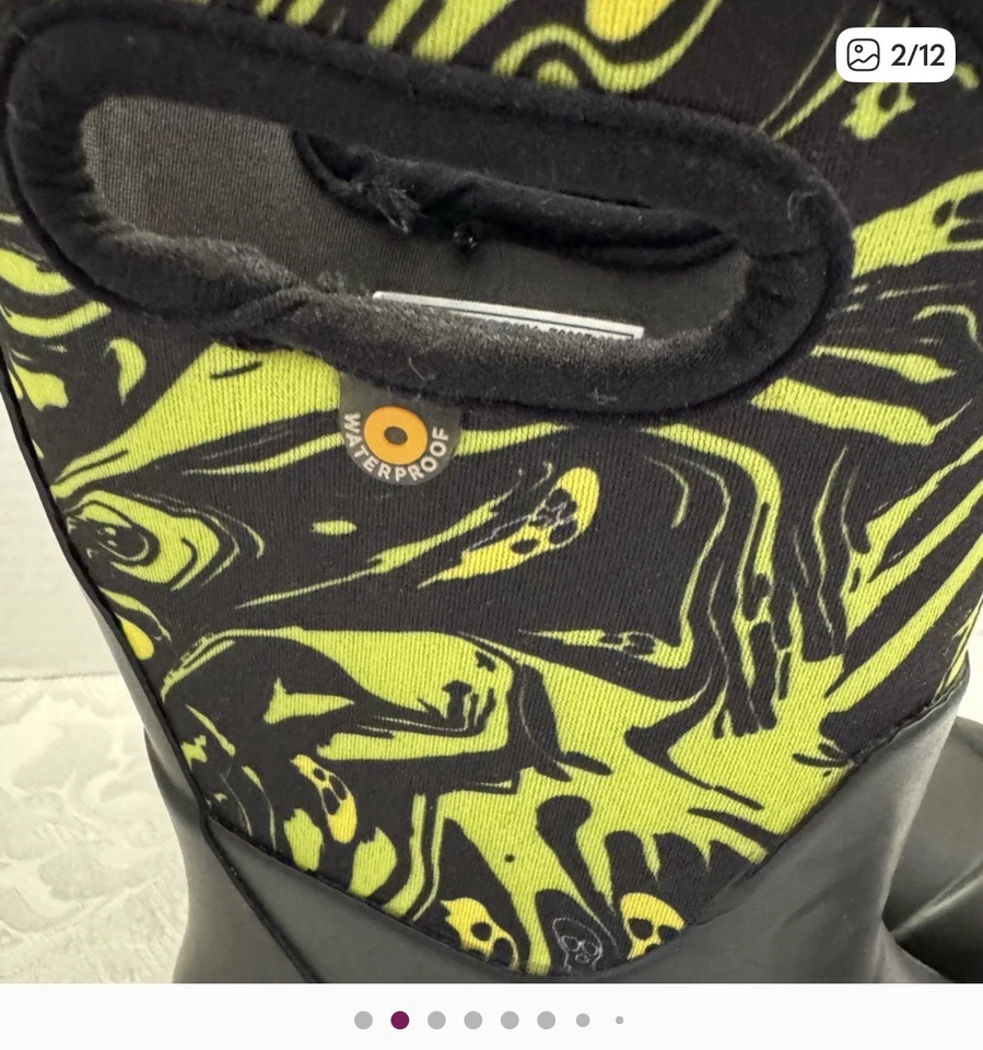 Bogs Youth Size 1 Spooky Black Skulls Rain Boots Insulated Waterproof - Image 2 of 4