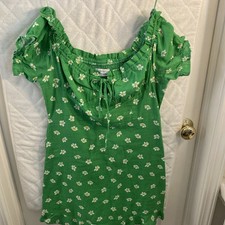 NWOT Urban Outfitters Magpie Off Shoulder Kelly Green daisy Y2K mini dress Med