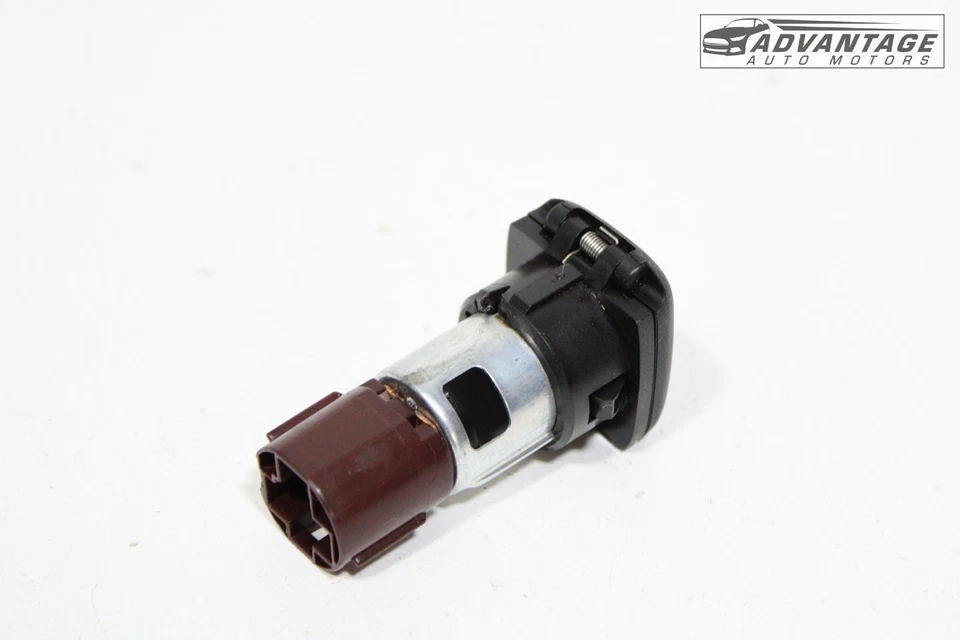 2016-2024 CHEVROLET CAMARO CENTER CONSOLE POWER OUTLET SOCKET 25774623 OEM - Image 3 of 4