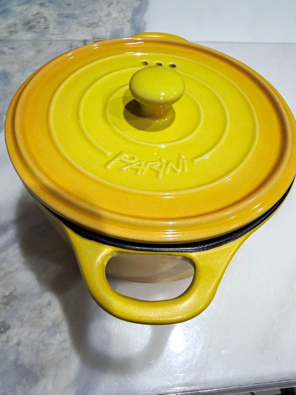 FARINI Enameled Cast Iron Round Casserole Dish w/ Lid 1.5 qt Yellow/Orange 7in