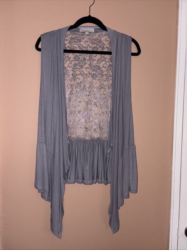 Carolyn Taylor Ladies Grey Lace Back No Closure Vest