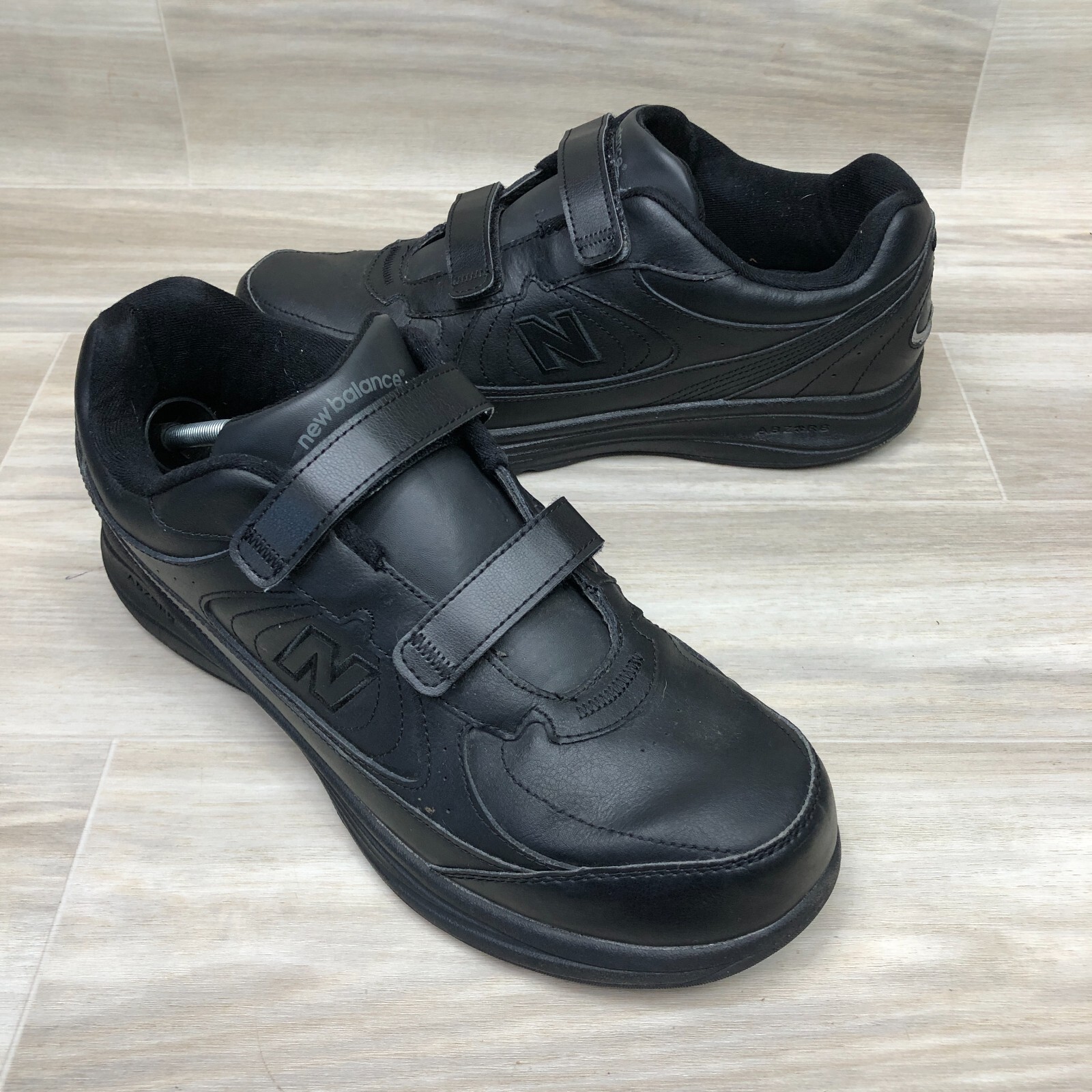 New Balance Mens 577 Walking Shoes Black Hook & Loop Size 13 2E Wide MW577VK