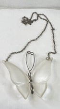 Cute Clear Butterfly Necklace Unmarked GUC 16 Choker