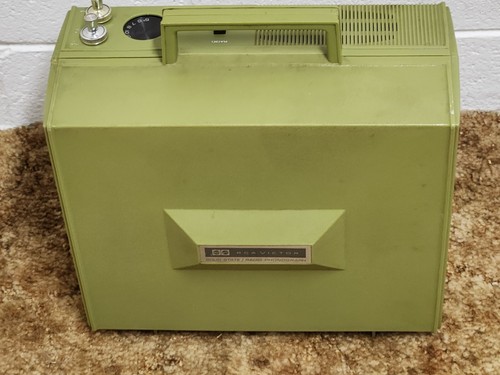 RCA Victor Record Player VLP26G AM Radio Vtg Green Portable PARTS REPAIR BROKEN - Picture 16 of 18