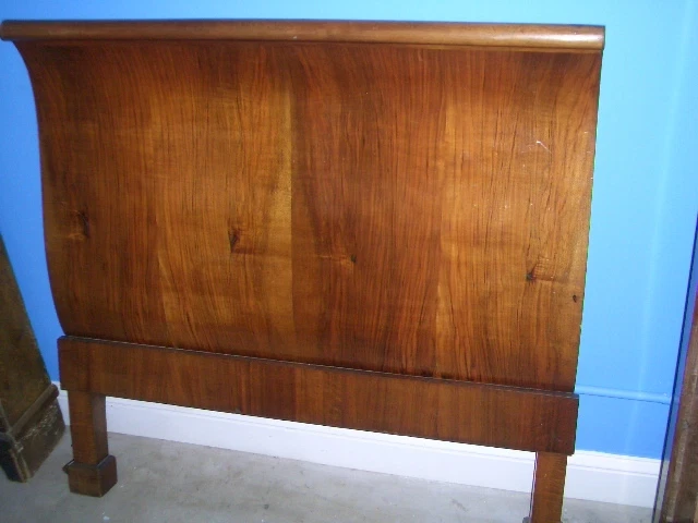 Antique Walnut French Bed with Candle Holder to one side. - Image 4 of 4