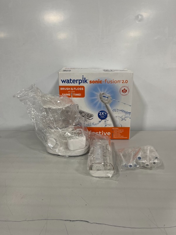 Waterpik Sonic-Fusion 2.0 Water Flosser-NEW
