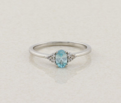 Sterlingsilber natürlicher Blautopas & weißer Zirkon Ring Größe 8