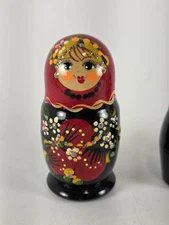 Russian Wood Nesting Dolls  4.5”Handpainted Set of 5 Stacking Vintage Matryoshka