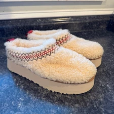 Discontinued UGG Tazz Shearling Size 8 NWOT