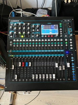 DIGITAL MIXER  Allen & Heath QU 16CX (Mint Condition / Best CX Series)