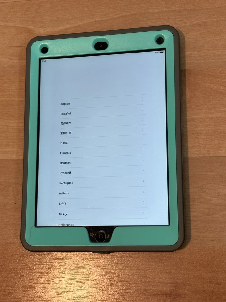WiFi Apple iPad Air 2da Generación Gris espacial MGKL2LL/A en buen estado de funcionamiento Foto 2 de 4