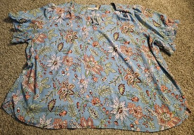LOFT PLUS Top Womens Siz e 26 Blue Floral VNeck Flutter Sleeve Work Casual Shirt