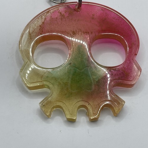 Multi Color Skull Keychain 3” Key Ring Large Blended Pink Green Gold - Imagen 4 de 6