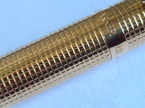 Fountain Pen PARKER 75 INSIGNIA CISELE CROSS-HATCH IN GOLD with 18k GOLD NIB F - Picture 18 of 19