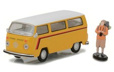 1975 VOLKSWAGEN TYPE 2 BUS W/BACKPACKER 1/64 DIECAST CAR GREENLIGHT 97010/48