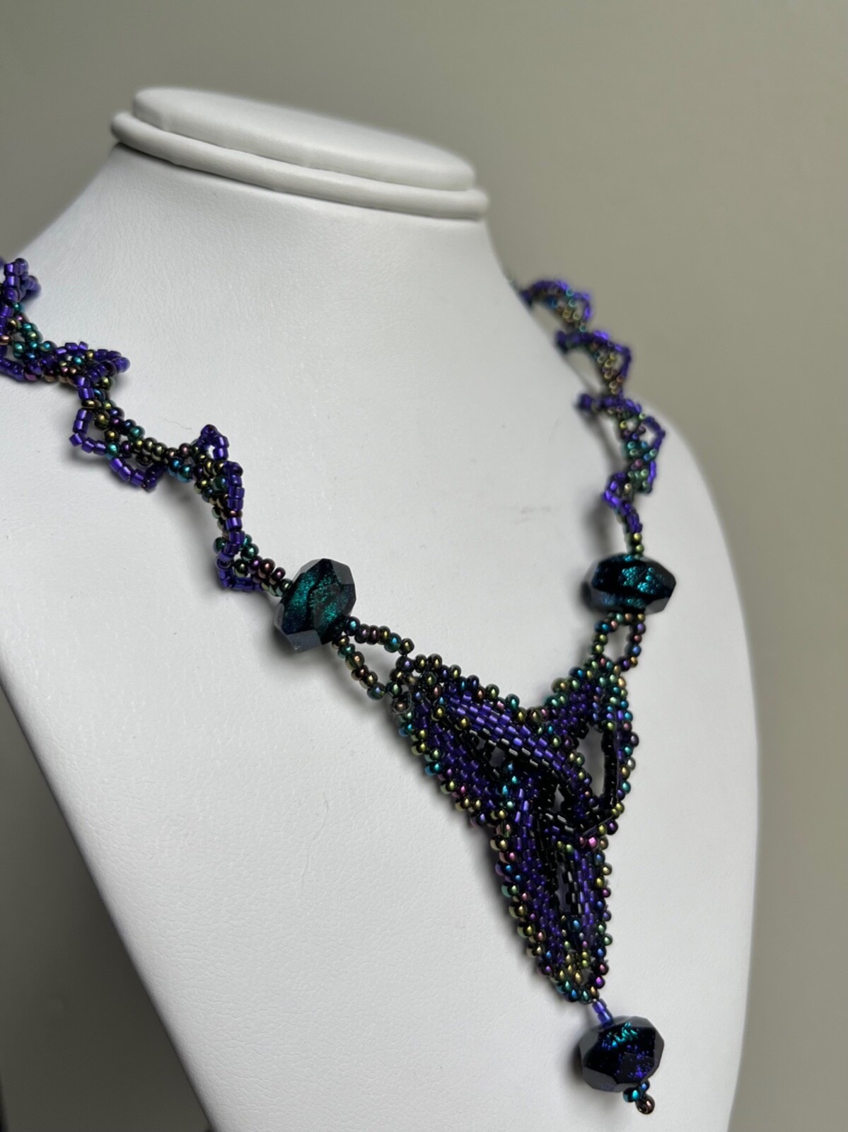 Beautiful Seedbead Cobalt Statement Necklace Hand… - image 4
