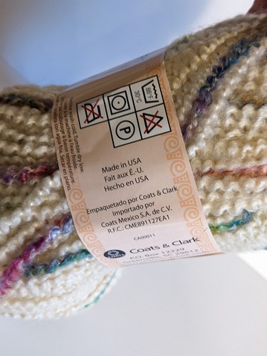 Red Heart ltd AZTEC Yarns Off-White - Picture 2 of 5
