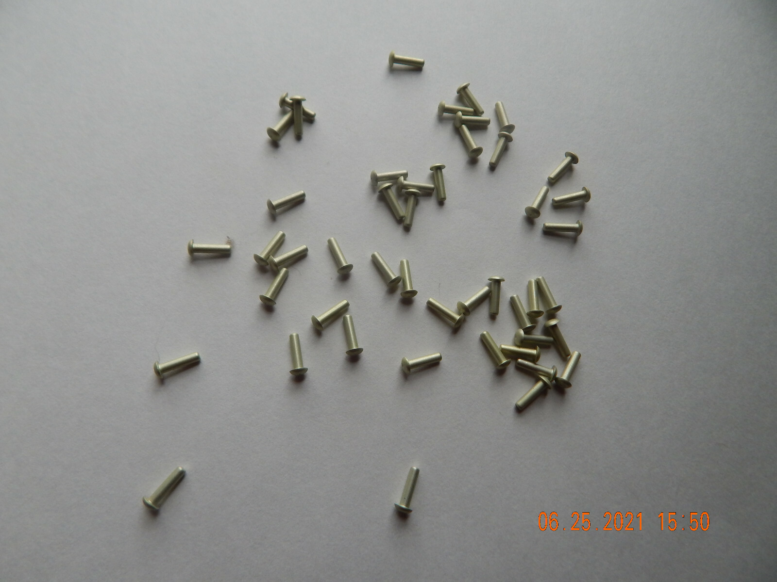 SOLID ALUMINUM UNIVERSAL HEAD RIVETS 3/32 x 3/8" 35 PCS. NEW