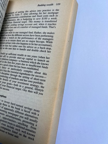 In Your Interest: A Guide to Making and Managing Money Peter Freeman 1989 pub. - Picture 4 of 8