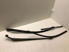 TOYOTA AVENSIS Estate T27 Scheibenwischer vorne 2.00 Diesel 105kw 2016 35292381