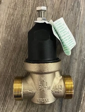 ZURN 3/4" NR3XL Pressure Reducing Valve Single Union Fem x Fem NPT Connection