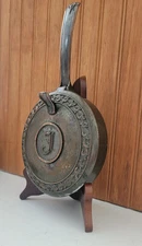 VTG Hyde Park~Silent Butler~Crumb Catcher~Metal *READ*