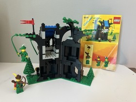 LEGO Forestmen's Hideout Castle Forestmen 6054 Complete Set Minifigures 201