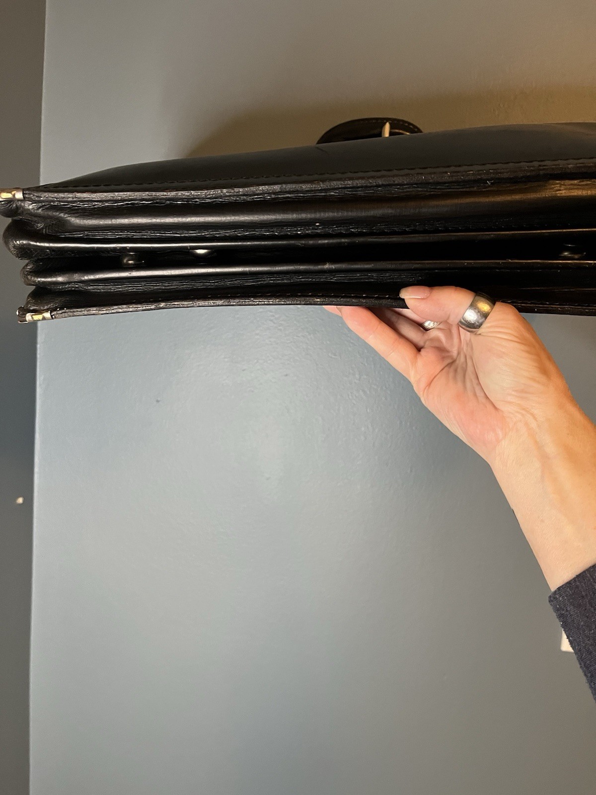 Flitecrest Leather Case - image 3