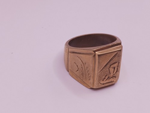 18kt Gold Plated Men's Engraved Ring Size 11, Vintage 21.4 Grams - Picture 9 of 24
