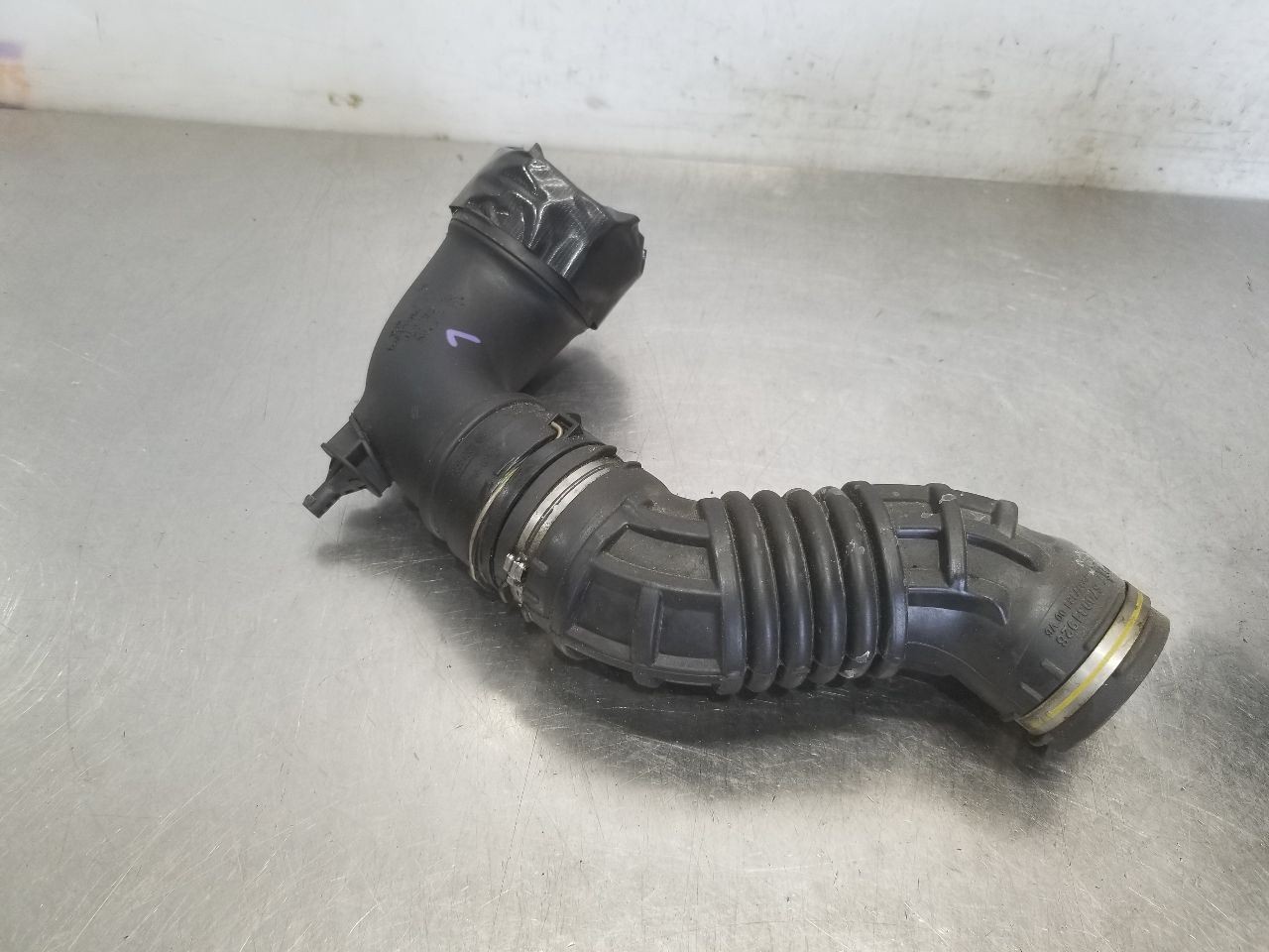 Maserati Levante Right Air box top