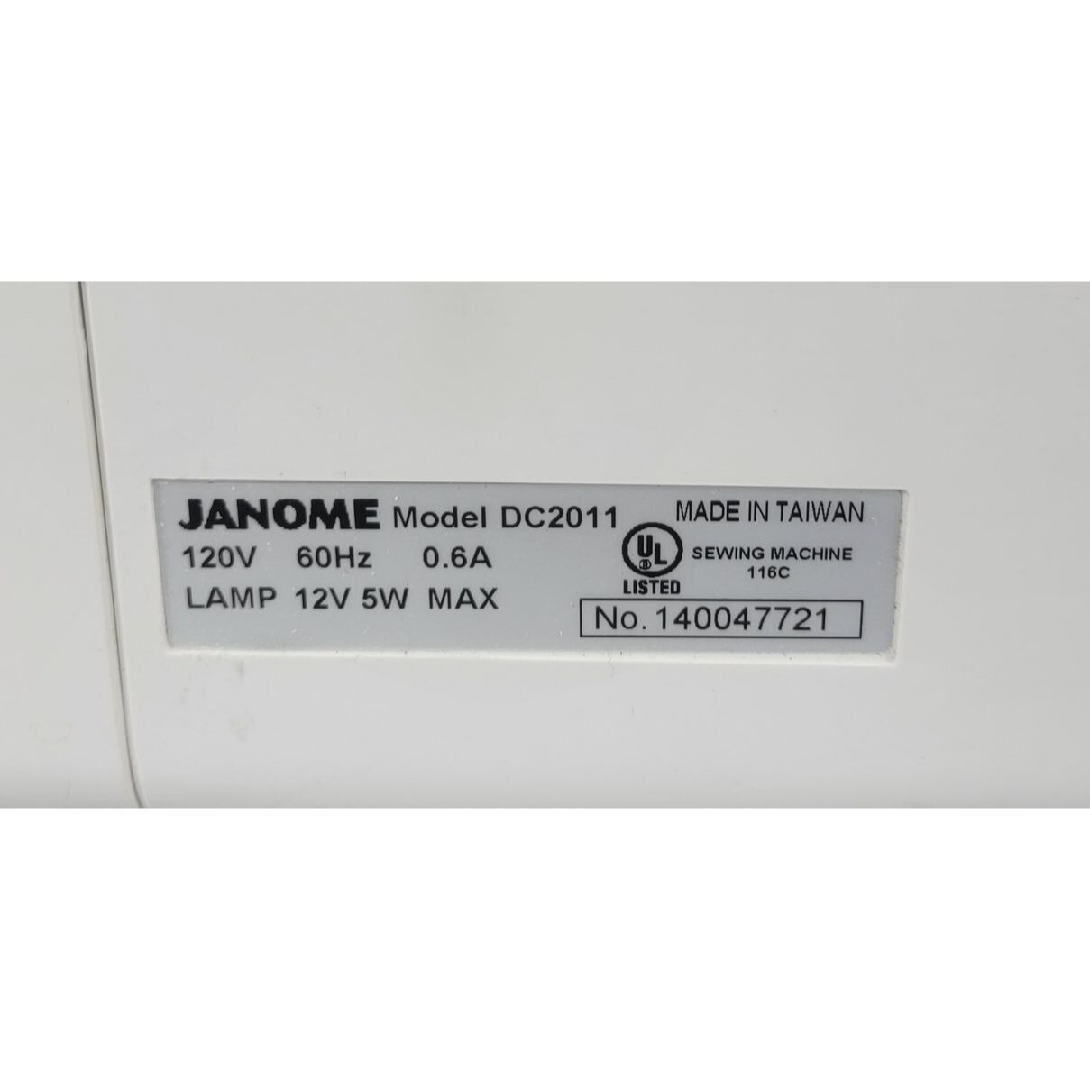 NICE! Janome DC2011 Sewing Machine With Accessories eBay