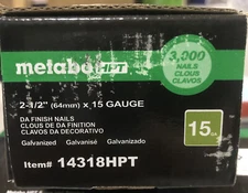 Metabo 14318HPT 2-1/2" Angled 15 Gauge Galvanized DA Finish Nails (3000 Box)