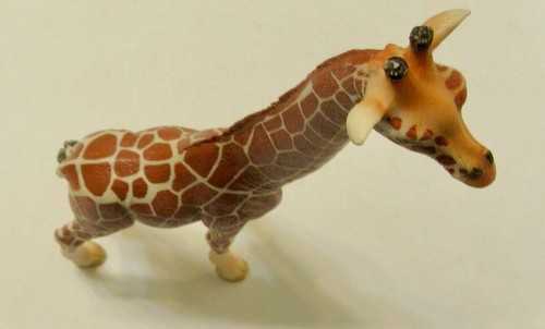 Schleich Adult Giraffe Animal Figurine ( 2015 ) 7" Tall - Picture 8 of 8