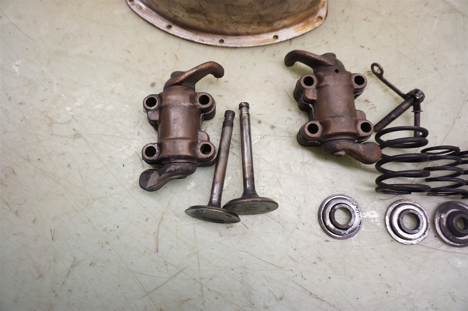 Harley Panhead Valve Cover Rocker Arms Valve Springs *2418 eBay