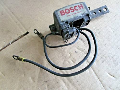 VW Passat Audi 80 B1 32 Oldtimer Regler Lichtmaschine Lichtmaschinenregler BOSCH