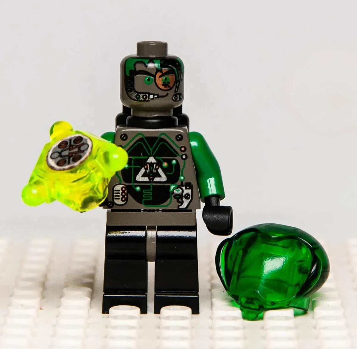 Lego insectoids minifigures 2025