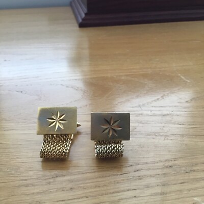 Gorgeous Wrap Around Star Gold Cuff links 