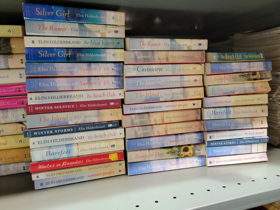 Lot of 5 Elin Hilderbrand Romance Paperback & Hardcover Books MIX Foto 3 de 3